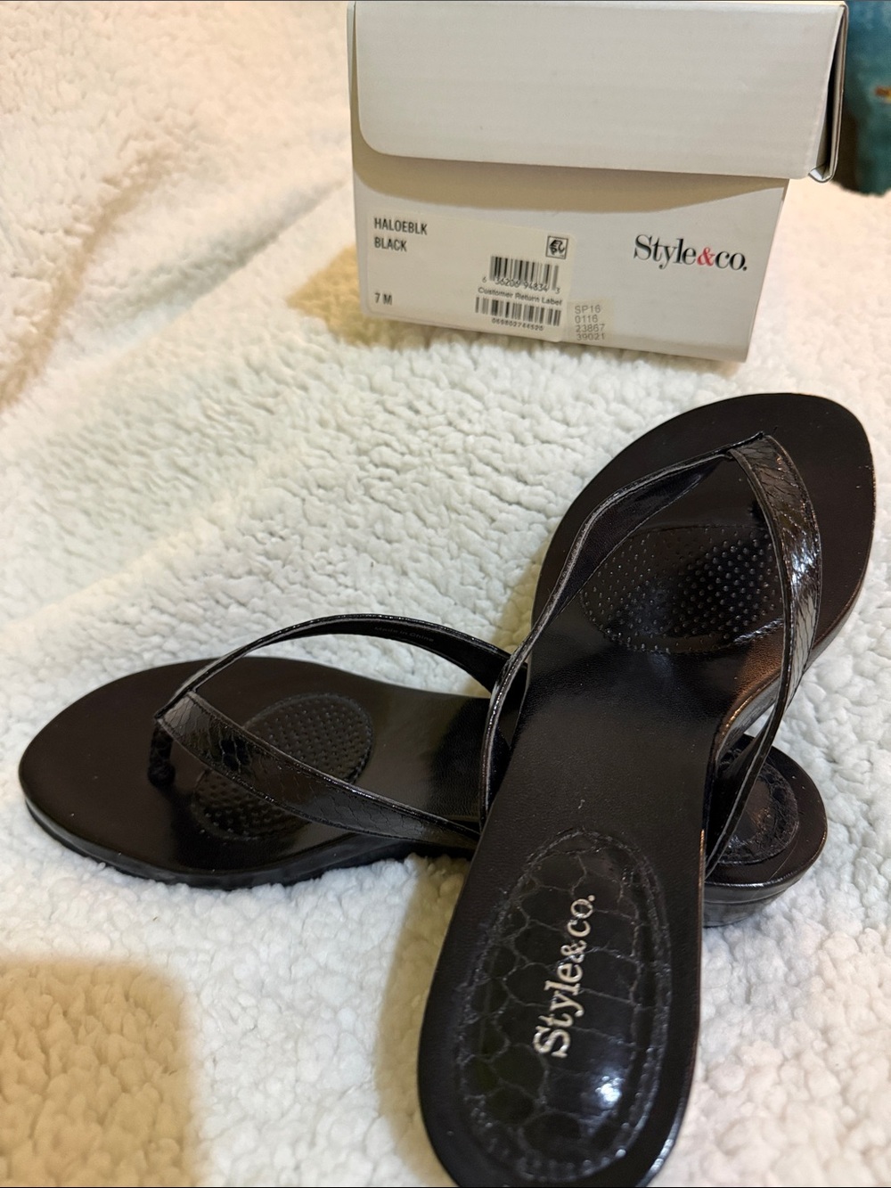 Style & Co. Black Patent Thong Sandals